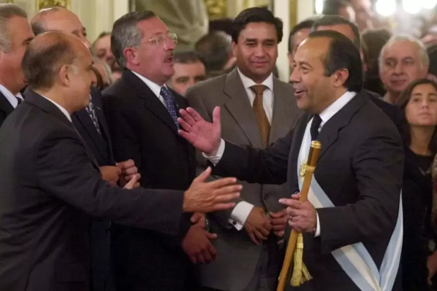 Adolfo Rodr�guez Saa presidente