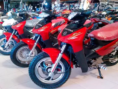 Motos