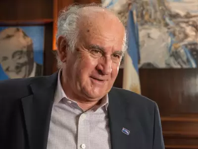 "Lo que motiva a Cristina a tomar la titularidad del Partido es la juventud" (Oscar Parrilli)