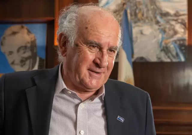 "Lo que motiva a Cristina a tomar la titularidad del Partido es la juventud" (Oscar Parrilli)