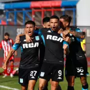 En tiempos de Haloween, Racing sigue dulce y con trucos para el triunfo
