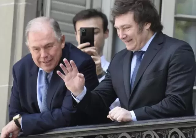 Werthein tiene una compleja agenda de actividades y varios requisitos desde Casa Rosada.