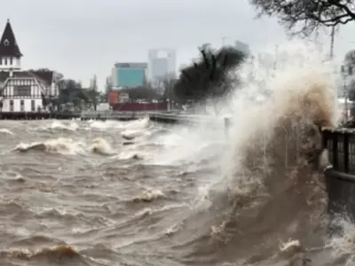 El caudal del R�o de la Plata subir� como consecuencia de las fuertes r�fagas que generar� el viento sudeste luego del paso de dos frentes fr�os.