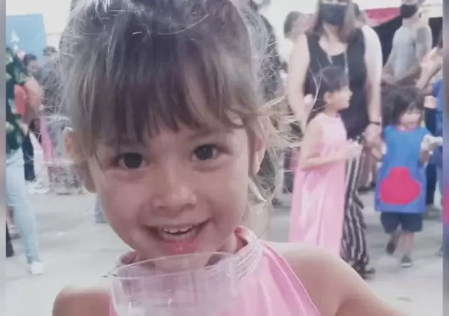 La peque�a apareci� muerta en la casa donde viv�a, que fue incendiada.