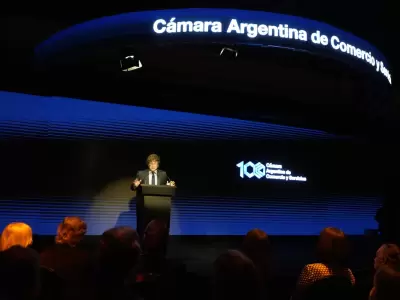 El Presidente particip� de la celebraci�n de los 100 a�os de la C�mara de Comercio