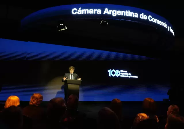 El Presidente particip� de la celebraci�n de los 100 a�os de la C�mara de Comercio