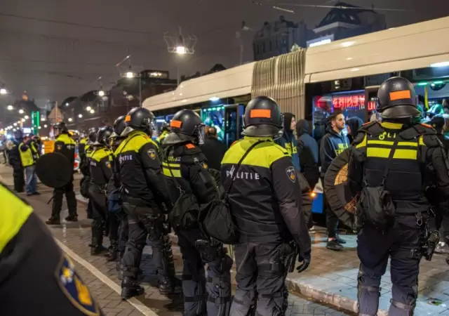 La violencia se desat� luego de un partido de la Europa League, en que perdi� el equipo israel�.