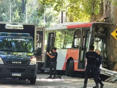 Tragedia en el parque San Mart�n: dolor por el chofer fallecido.