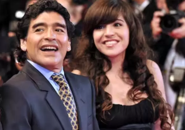 Diego Armando Maradona y su hija Gianinna.
