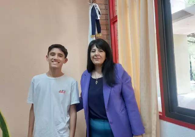 "Como escuela y universidad, siempre nos preocupamos por formar a los ni�os integralmente" (Nora Marlia)