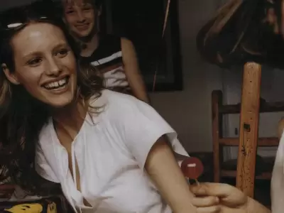 Muri� Georgina Cooper: la supermodelo de los dientes separados que brill� en los 90