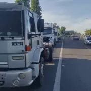 Empresarios camioneros en pie de guerra: rechazan el "tarifazo" de Cornejo