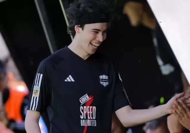 Ivan Spreen Buhajeruk, est� en boca de todos por su debut en Deportivo Riestra