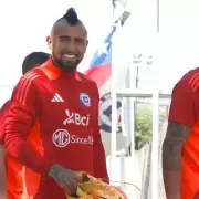 Arturo Vidal volvi� al seleccionado chileno pidiendo disculpas