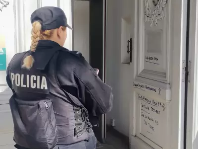 En el Concejo Deliberante de Rosario aparecieron pintadas intimidatorias. (Foto: web)