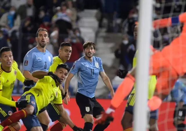 Uruguay y Colombia juegan uno de los duelas m�s destacados