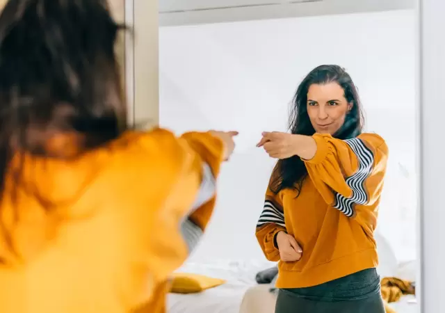 �Es raro hablar solo? La psicolog�a responde y revela sus beneficios ocultos