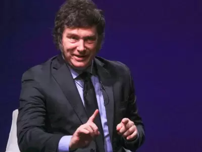 Javier Milei y sus reacciones en redes sociales.