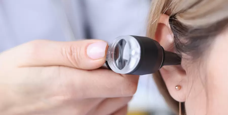 Prevenir la otitis implica una combinaci�n de buenas pr�cticas de higiene y cuidados auditivos.