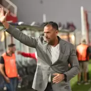 Dabove renunci� a Instituto: �Vuelve a Godoy Cruz?
