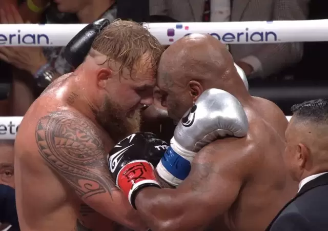 Mike Tayson y Jake Paul en la pelea del a�o