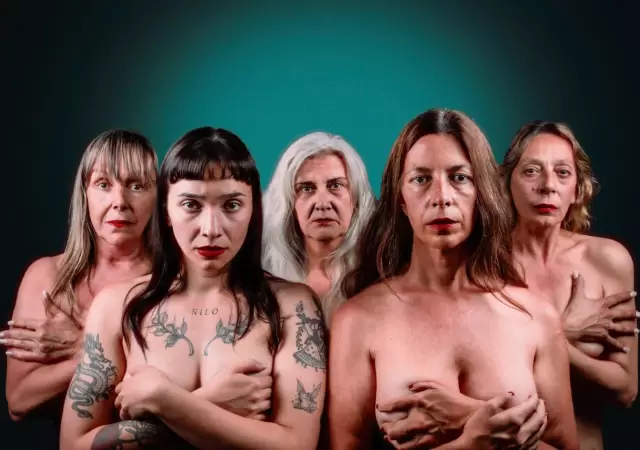 Marita Santos, Aldana Ferrer, Dana Etcheverry, Ver�nica Gomez y Fabiana Fara, reconocidas actrices mendocinas.