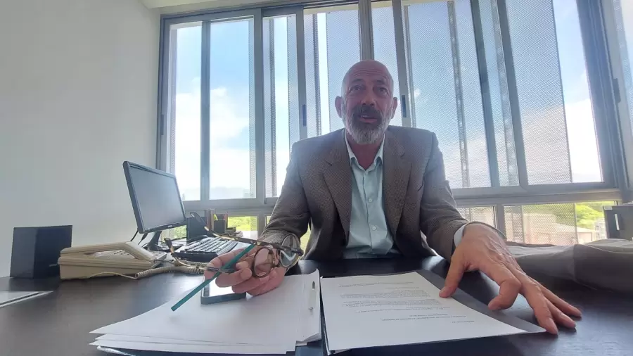 Pedro Serra, senador por Unión por la Patria, autor del proyecto.