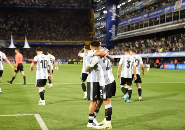Con un golazo de Lautaro, Argentina cerr� el a�o con victoria.