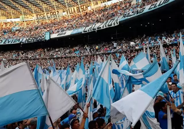 Los hinchas de Racing deben votar el 15 de diciembre