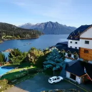 Autoridades de Turismo piden a hoteleros que bajen las tarifas para la temporada 2025