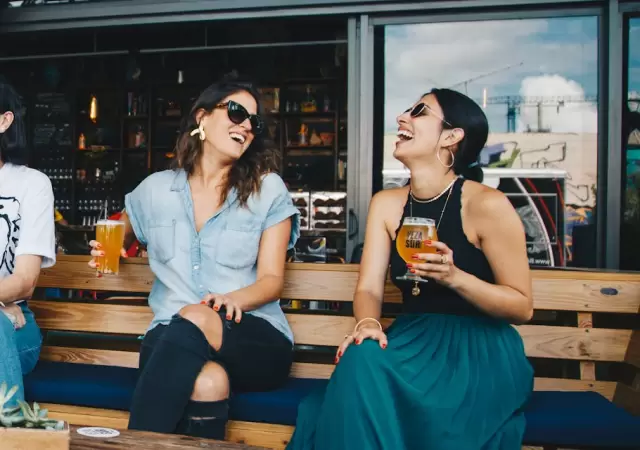 Eran amigas, pero gracias a un ADN determin� que son hermanas.