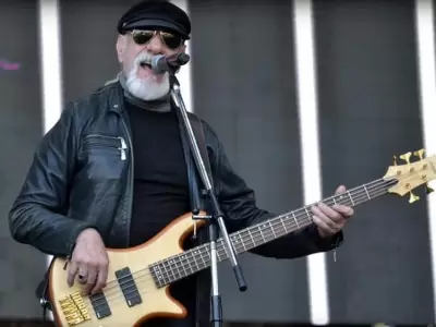 El rock nacional est� de luto por Willy Quiroga.