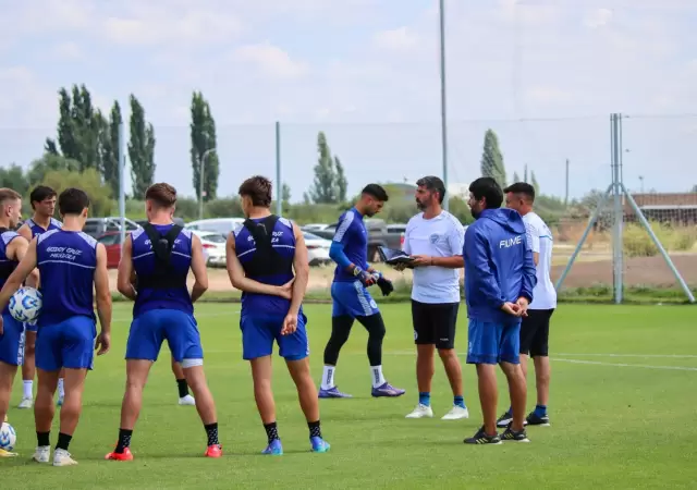 El Tomba recibe a V�lez, l�der de la Liga Profesional.