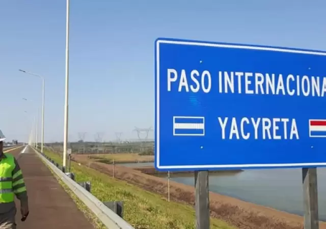 Yacyret�