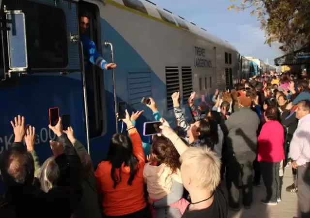 El a�o pasado se celebr� con euforia el regreso del tren a Mendoza con la presencia del entonces presidente de Argentina, Alberto Fern�ndez.