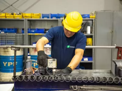 "Las PYMES la est�n pasando mal, pero el presidente festeja el tipo de cosas que �l vino a buscar" (l. Testa)
