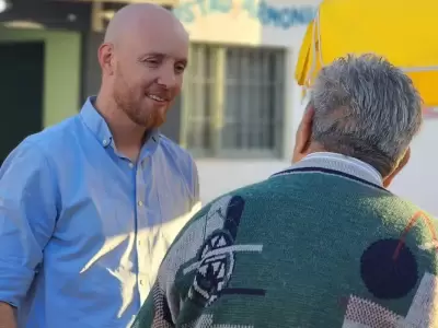 "La producci�n en nuestro departamento va de la mano de la petroqu�mica. Tenemos la segunda refiner�a m�s grande del pa�s, la de YPF" (E. Allasino)