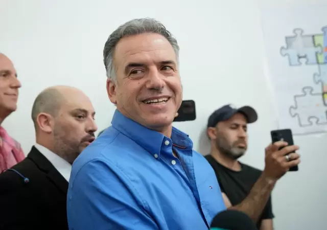 Yamand� Orsi presidente electo