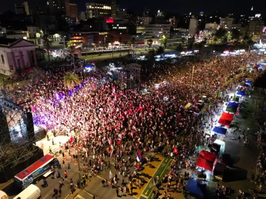 El Frente Amplio festej�
