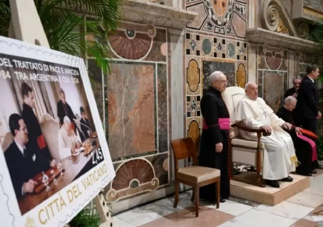 Francisco record� el tratado de paz