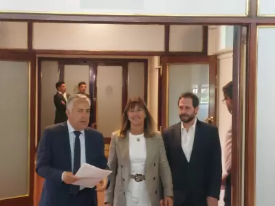 Gobernador de Mendoza junto a  la titular de la C�mara Laboral de la Primera Circunscripci�n, Norma Llatser.