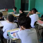 La DGE responde a los padres de estudiantes que se quedaron sin banco
