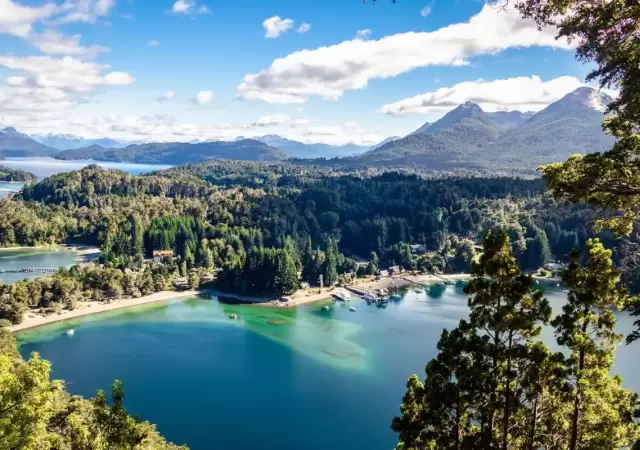Neuqu�n lanz� un programa para promocionar el turismo interno.