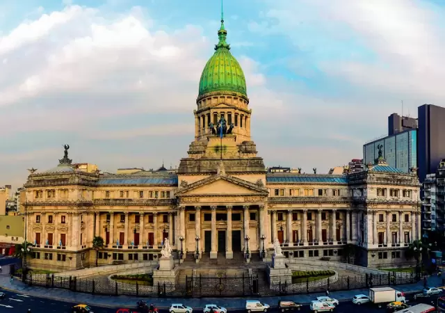 El DNU que habilita y da poderes al ministro de Econom�a para disponer de activos.