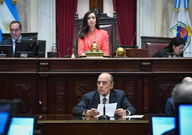 Guillermo Francos en el Senado