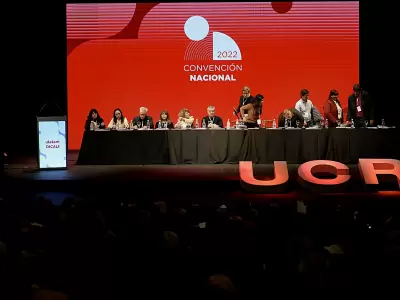 "Como no tenemos un �mbito institucional, en la UCR generamos espacios desde abajo" (L. C�ceres)