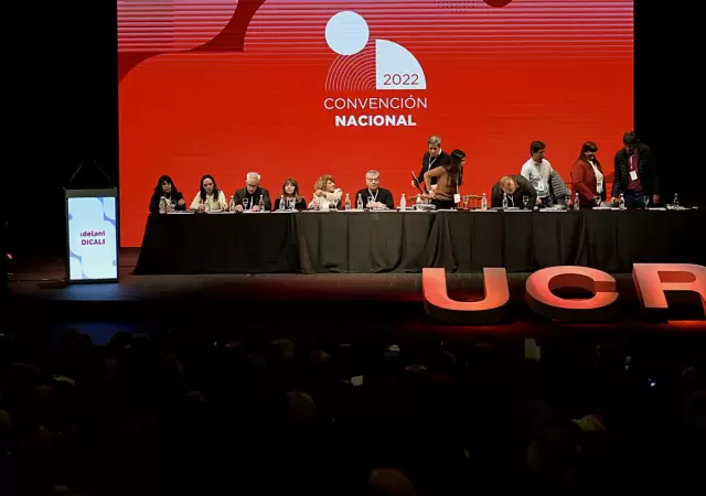 "Como no tenemos un �mbito institucional, en la UCR generamos espacios desde abajo" (L. C�ceres)