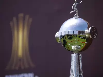 Conmebol actualiza el trofeo de la Libertadores.