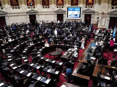 Diputados con la mayor�a de las bancas vac�as