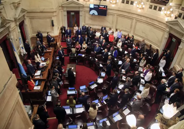 El Senado debate los temas que se tocar�n el jueves.
